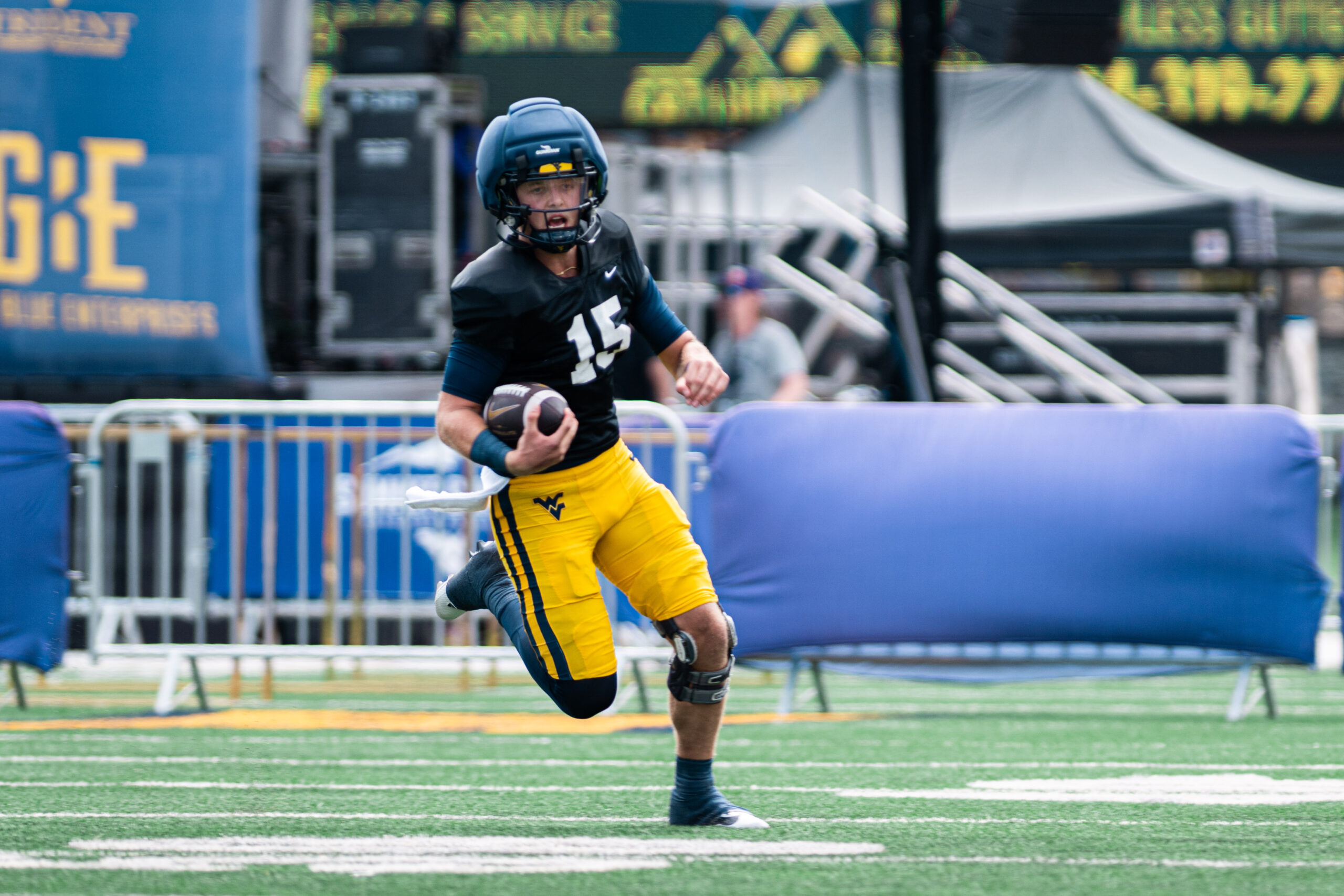 COLUMN: Who will start at quarterback for WVU with spring practice concluded?